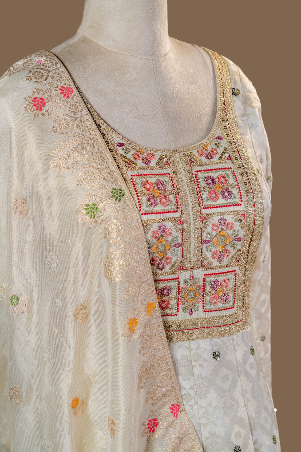Off-White Festive Ensemble with Embroidered Yoke. - Image 2
